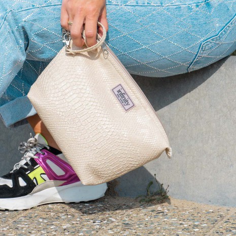 Ivory Croco Toilettas uitverkocht